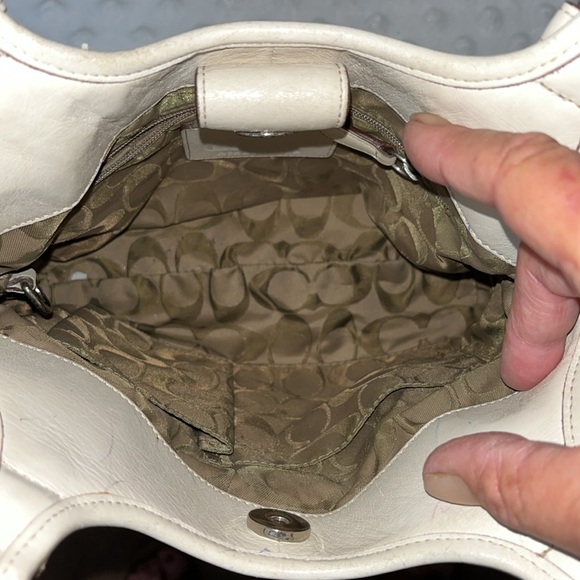 VTG Coach purse - Picture 5 of 10